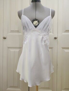 Shirley Of Hollywood Chemise
